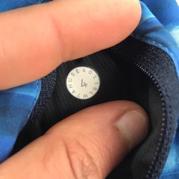 Lululemon Tracker Short V *4" Tidal Multi - Picture 5 of 7